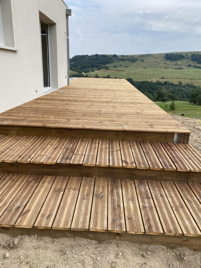 Travaux d’une toiture réalisés par votre artisan couvreur-zingueur Tektoit à Royat