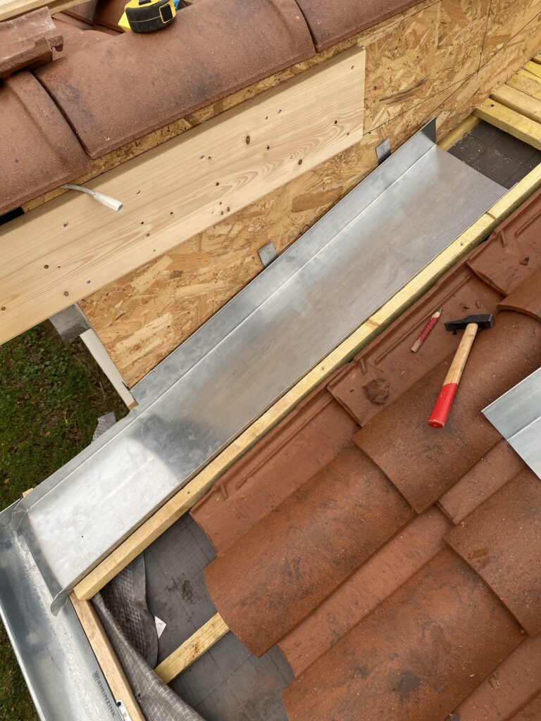 Travaux d’une toiture réalisés par votre artisan couvreur-zingueur Tektoit à Clermont-Ferrand