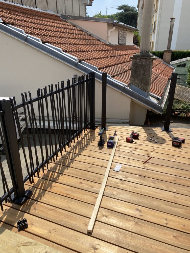 Travaux d’une toiture réalisés par votre artisan couvreur-zingueur Tektoit à Issoire